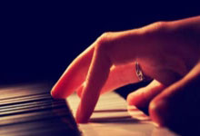 爱游戏网页版入口-赫尔超远射破门,冰岛逼平罗马尼亚,冰岛赫马岛