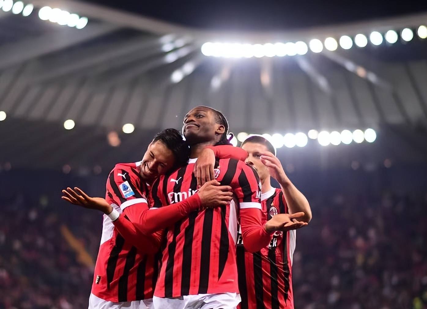 国米主帅变阵奏效,球队连胜势头强劲的简单介绍 国米主帅变阵奏效,球队连胜势头强劲的简单介绍