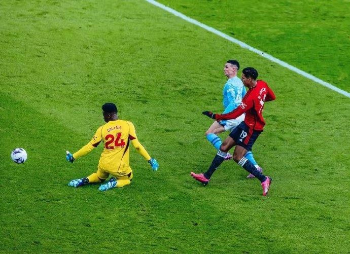 美因茨门神出色扑救,力保球队不败战绩!的简单介绍 美因茨门神出色扑救,力保球队不败战绩!的简单介绍