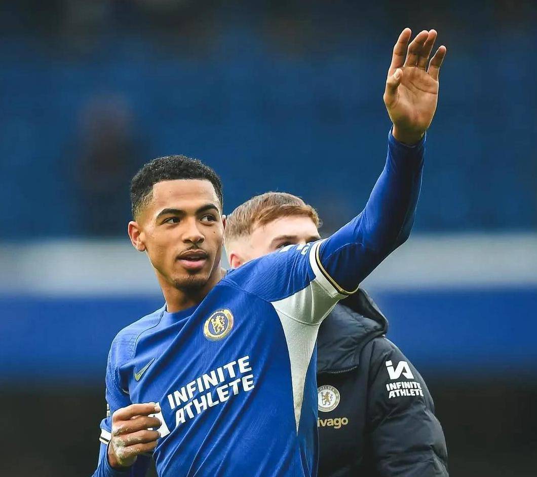 爱游戏vip注册-切尔西后卫集体吃牌，球队人数不利势败的简单介绍