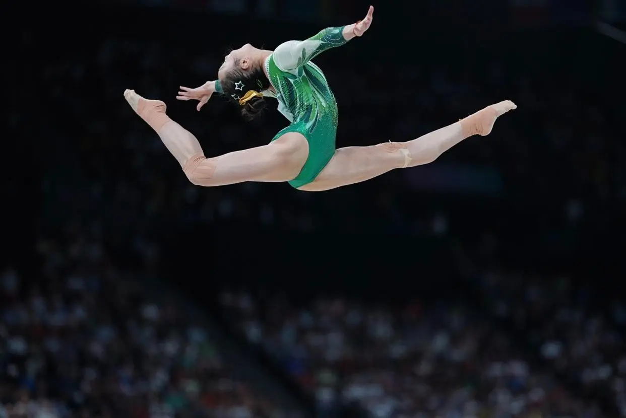 中国体操选手技压群雄夺得金牌的简单介绍 中国体操选手技压群雄夺得金牌的简单介绍