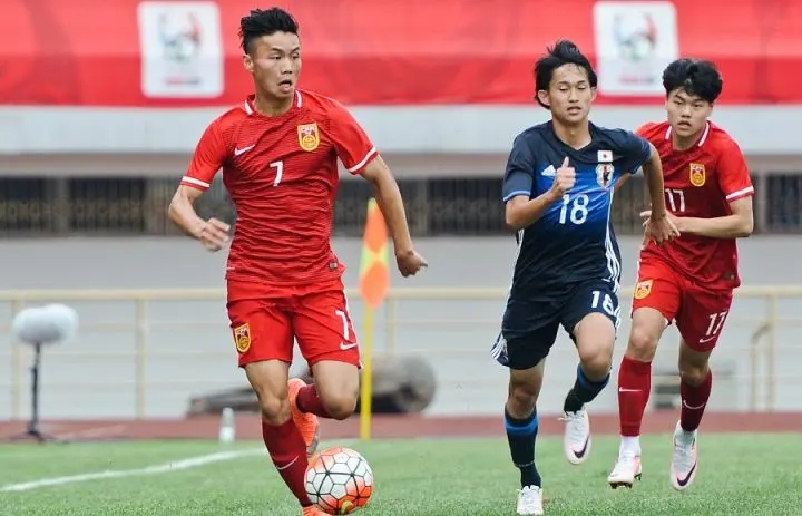 爱游戏教练-关于现代足球风云:中国队备战国际赛事的信息