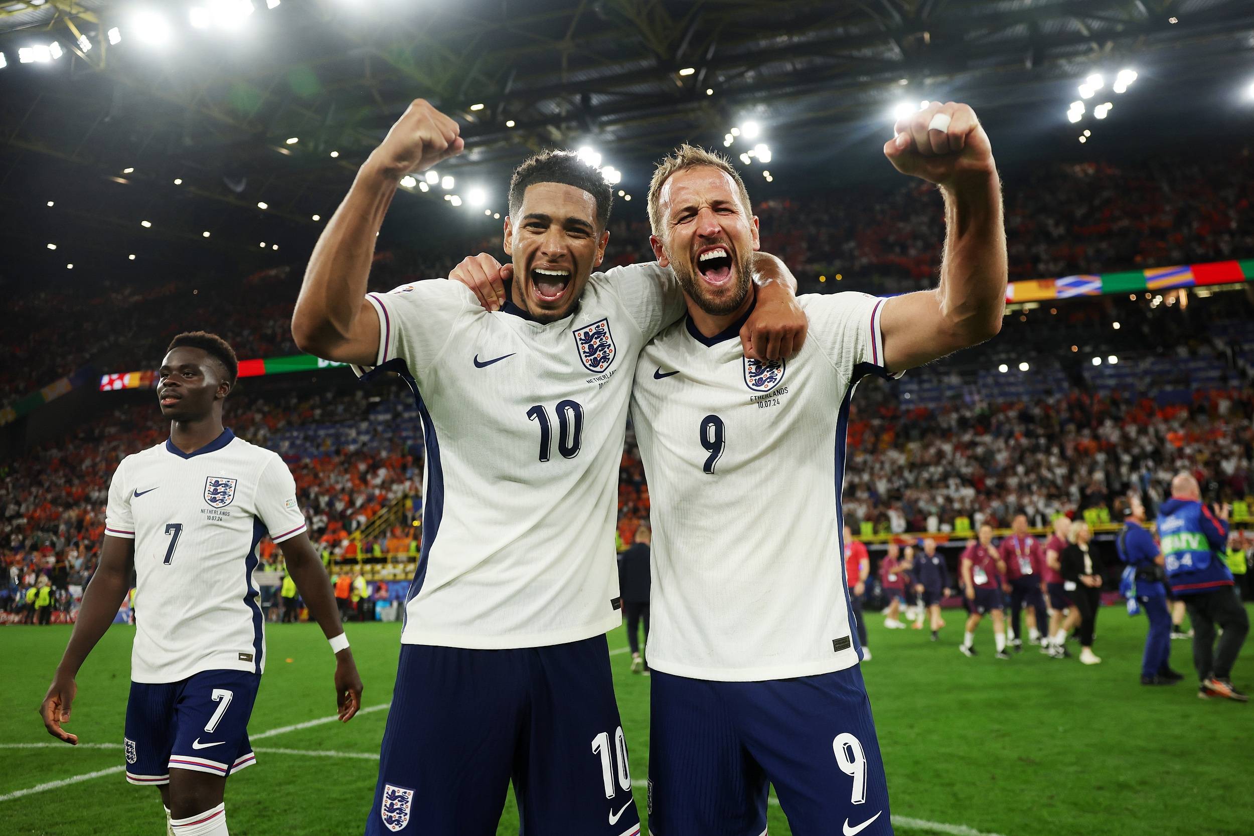 爱游戏电竞-拉脱维亚队表现出色,晋级欧洲预选赛半决赛的简单介绍