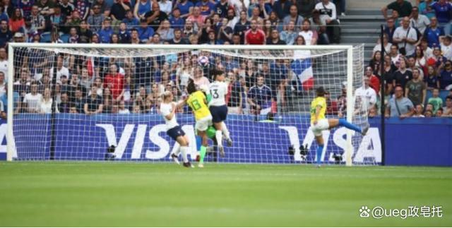 巴西女足士气高涨,备战关键比赛 巴西女足士气高涨,备战关键比赛