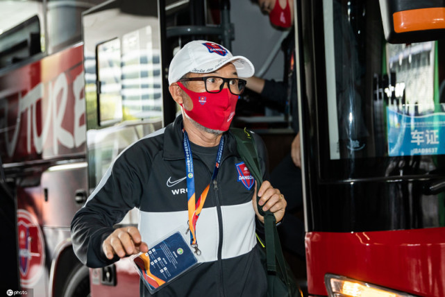 重庆力帆豪取客场胜利,放眼争冠形势 重庆力帆豪取客场胜利,放眼争冠形势