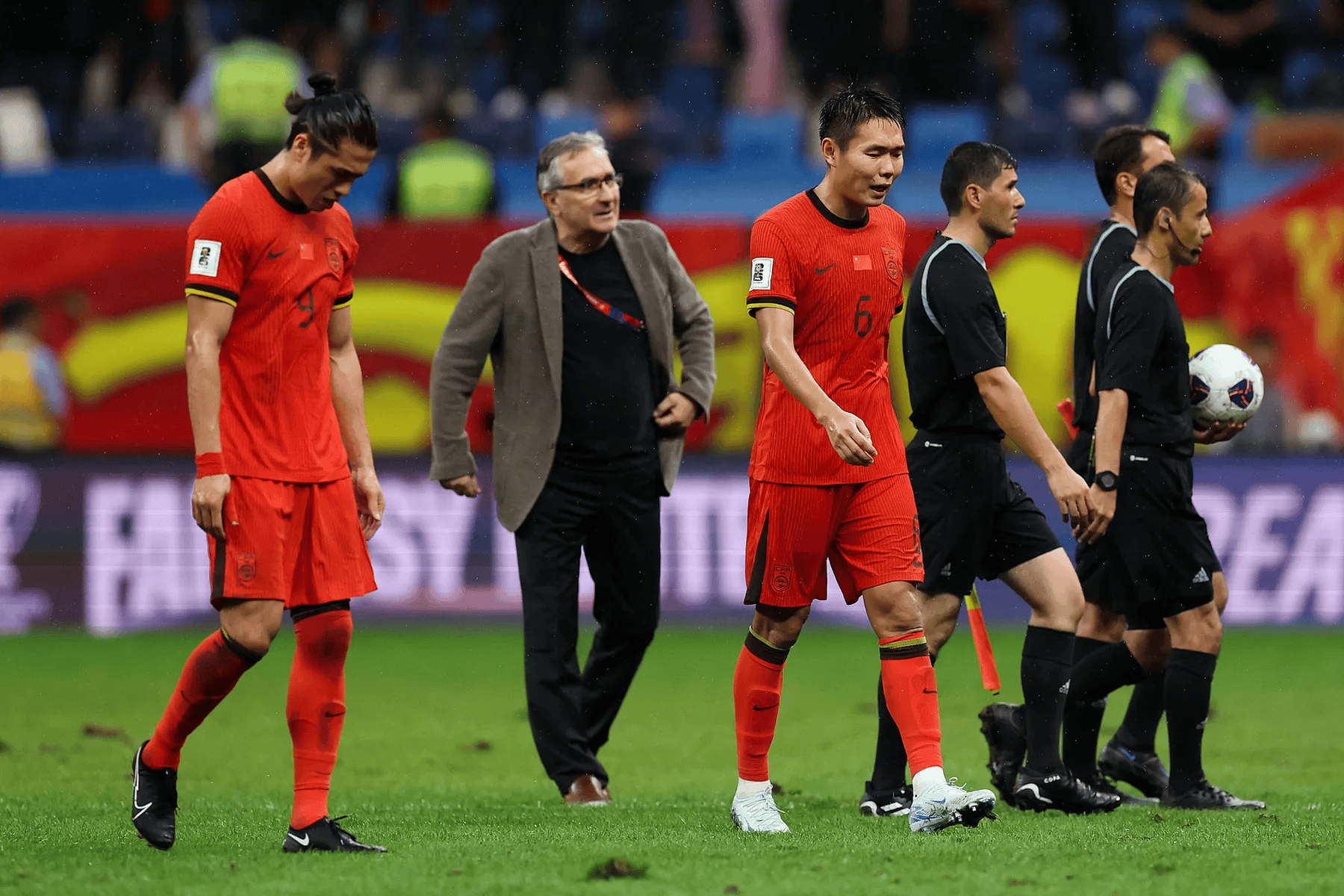 爱游戏下载-主场作战，球队全力以赴迎战强敌