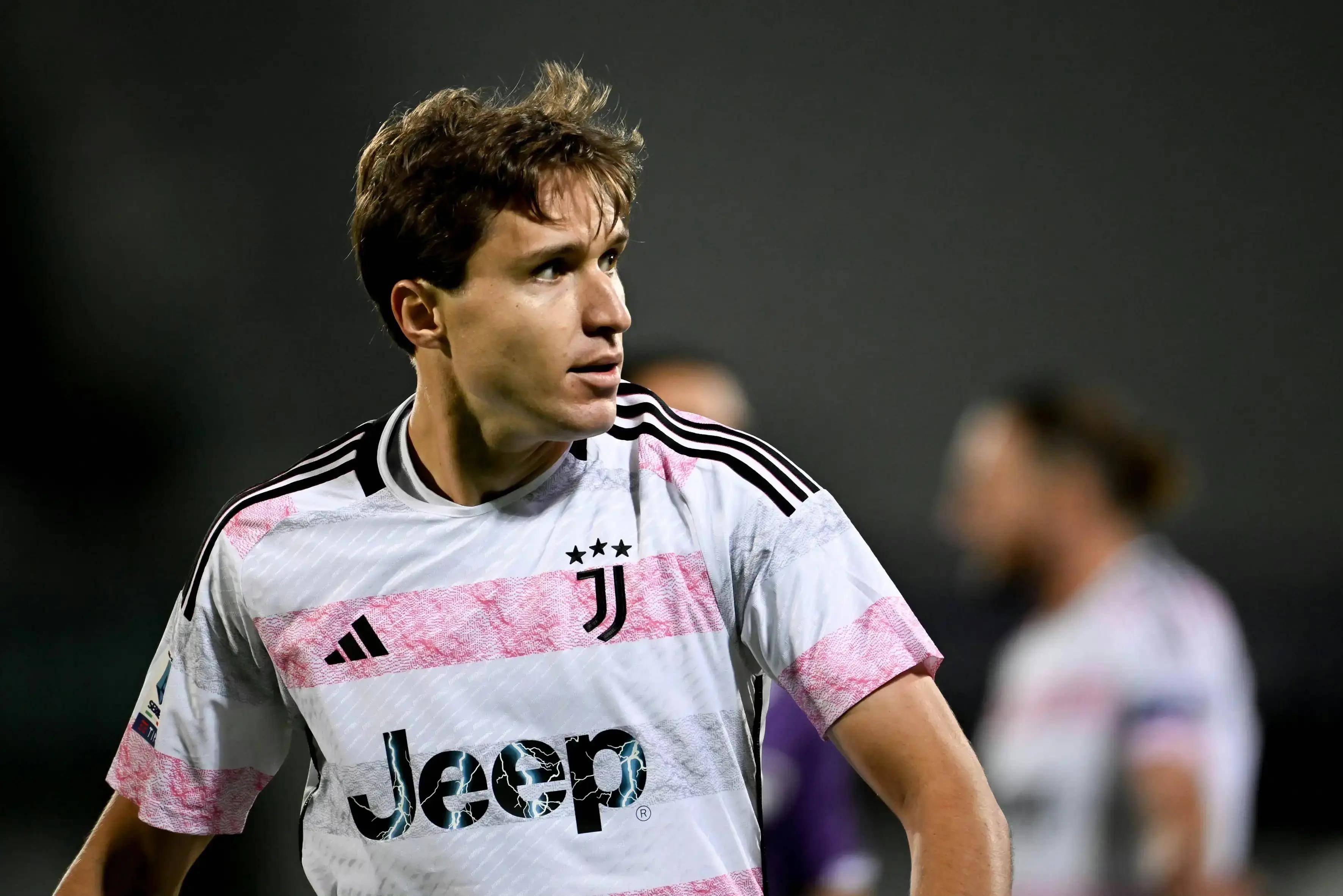 爱游戏网址-尤文图斯豪取三分,稳坐小组榜首的简单介绍