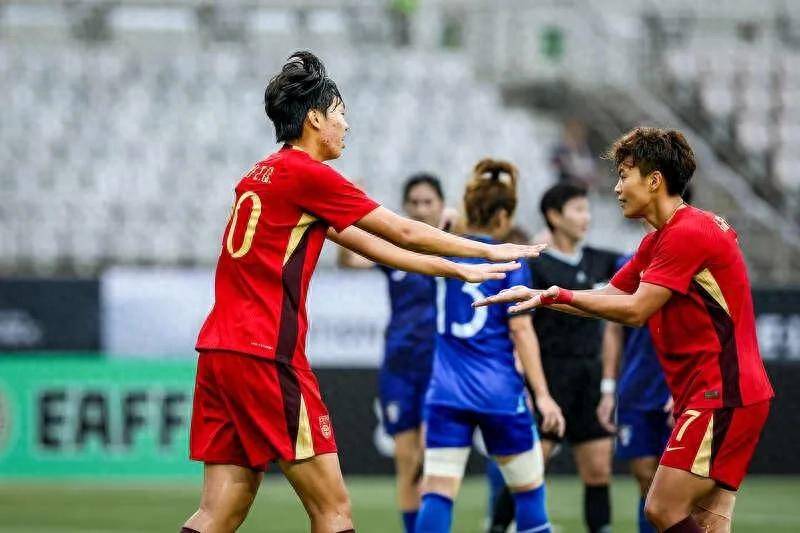 包含东亚杯赛事精彩纷呈赛场激情澎湃的词条 包含东亚杯赛事精彩纷呈赛场激情澎湃的词条