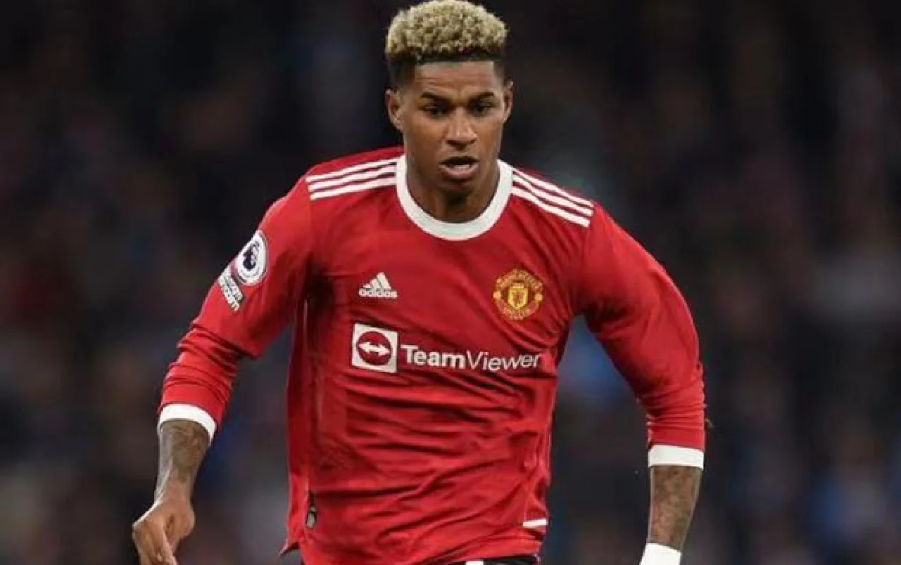 爱游戏教练-曼联主场灭敌:伯恩茅斯无从对抗