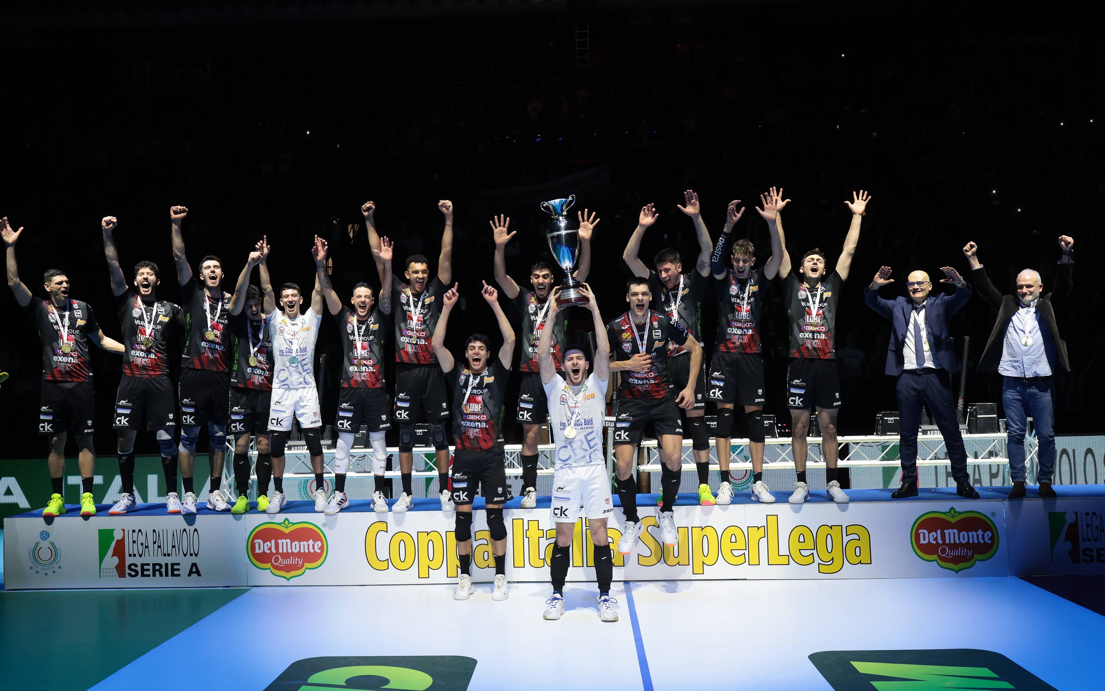 爱游戏官方入口-意大利凭借团队合作实现连胜，夺得晋级资格的简单介绍