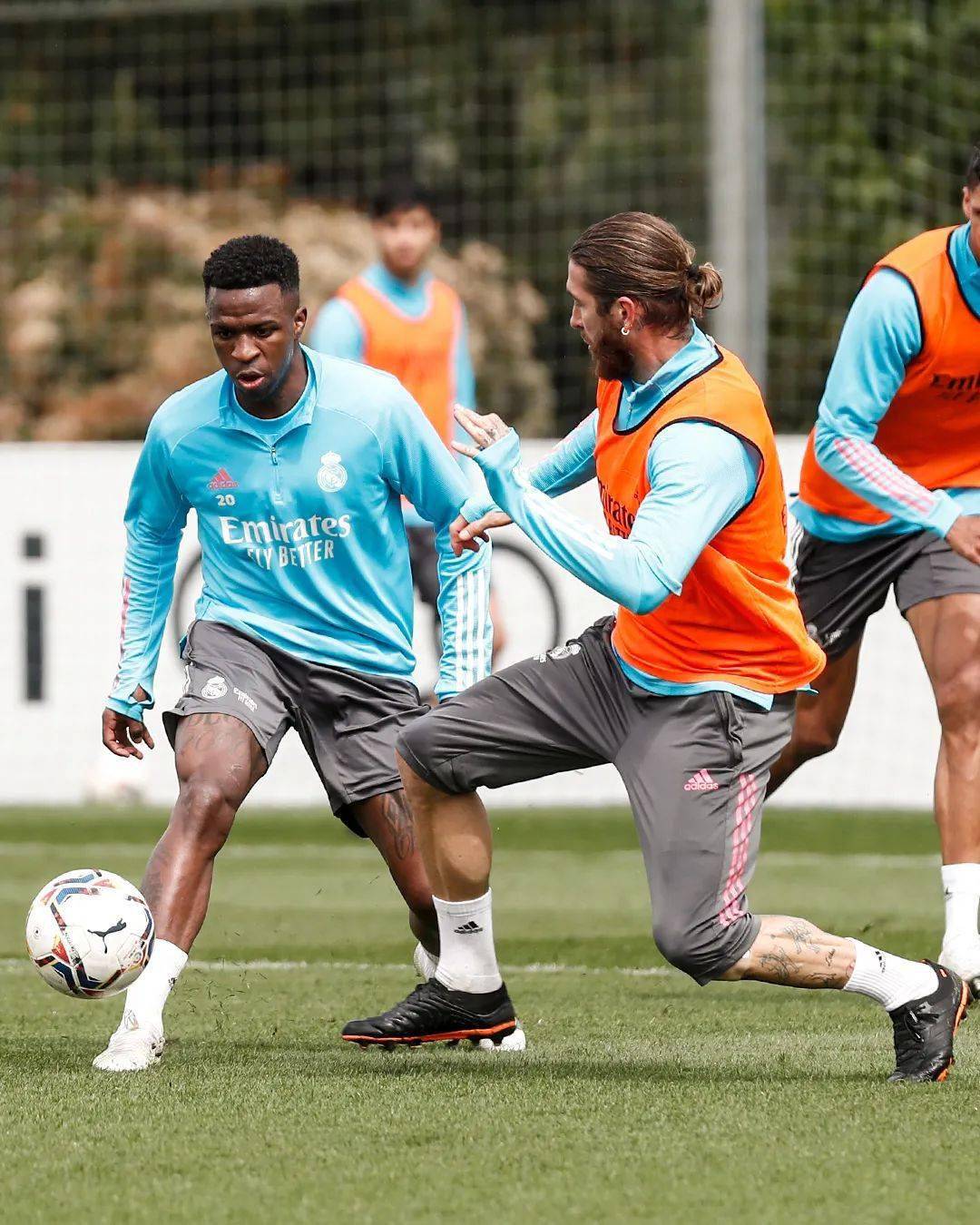 北美洲联赛交锋日,球队全力以赴冲刺决赛的简单介绍 北美洲联赛交锋日,球队全力以赴冲刺决赛的简单介绍