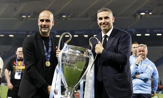 包含角逐激烈!两支豪强将在球场上展开搏斗的词条 包含角逐激烈!两支豪强将在球场上展开搏斗的词条