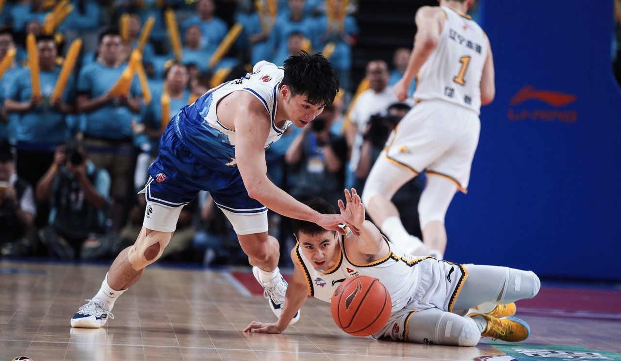 爱游戏官方登录入口-辽宁男篮再次胜出,实力强劲