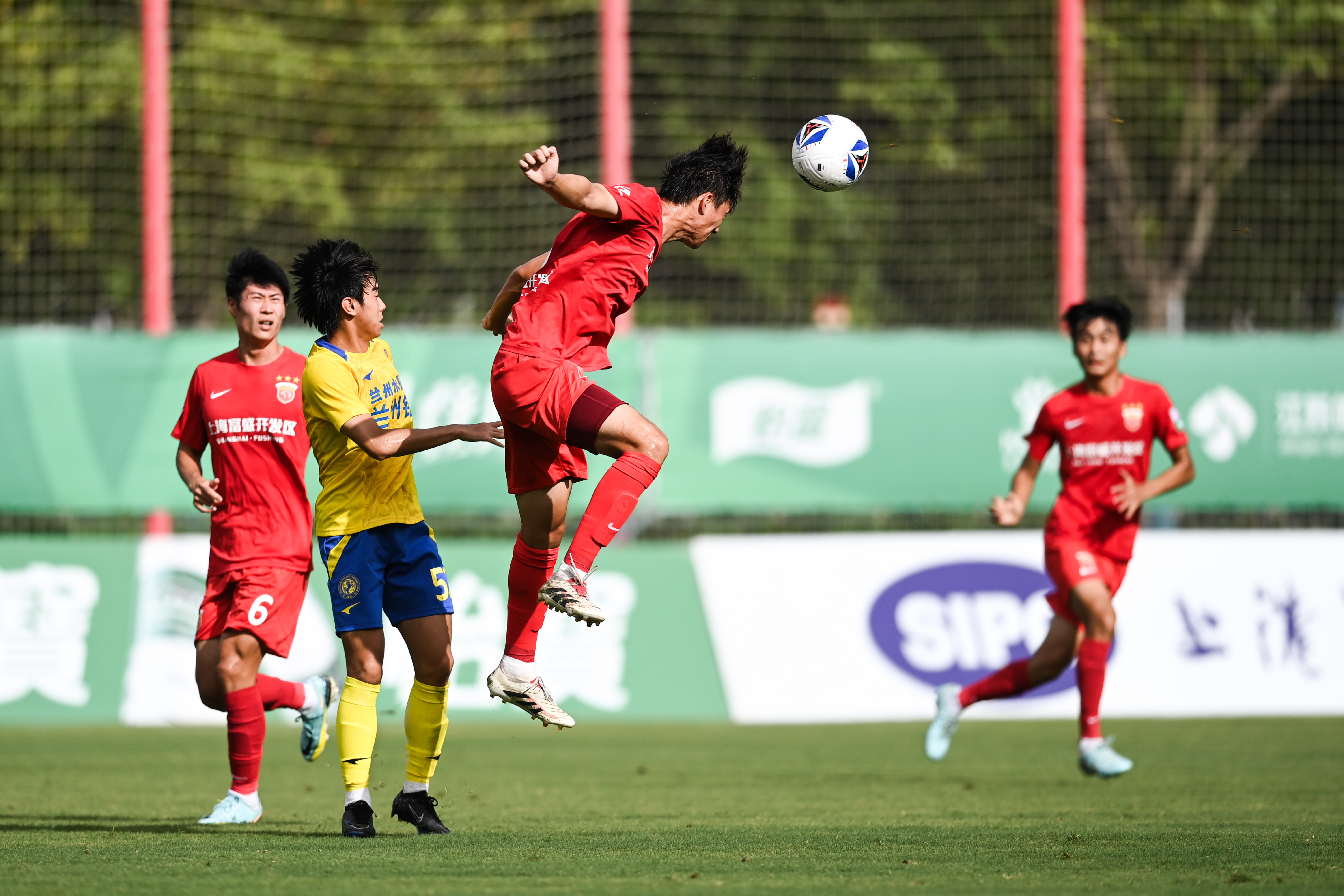 关于国内足球明日焦点:上港队PK建业队!的信息 关于国内足球明日焦点:上港队PK建业队!的信息